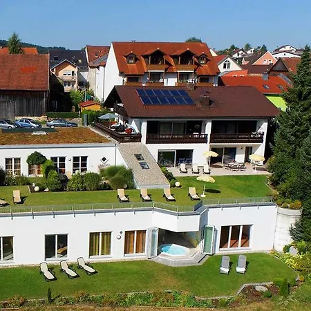 Zedernhof Gesundheits-&wellnesshotel Hotel