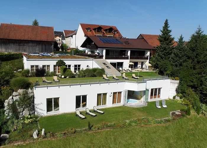 Zedernhof Gesundheits- & Wellnesshotel